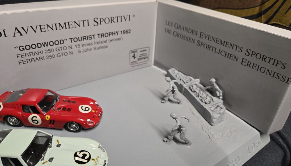 Ferrari 250 GTO Diorama Bang 1:43 – Goodwood Tourist Trophy 1962 – I Grandi Avvenimenti Sportivi Sammlermodell – Bild 4
